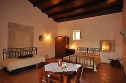 *** Hotel La Muraglia Camemi Italy