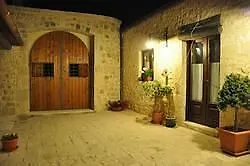 *** Hotel La Muraglia Camemi Italy
