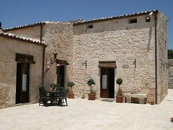 La Muraglia Camemi Hotel