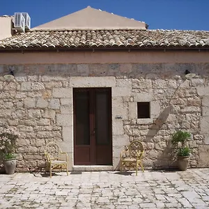 Casa di campagna Di Cutalia, Camemi